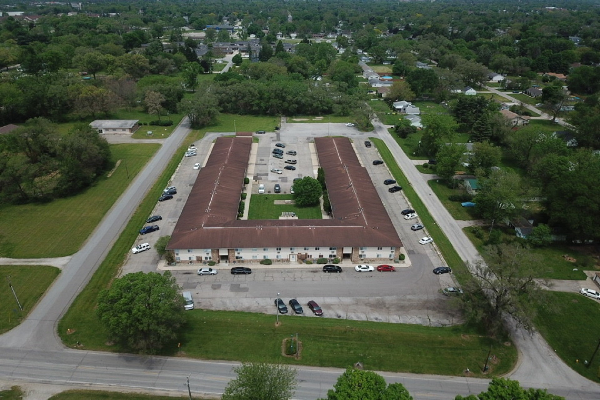 Farmington Hills Apartments aerial view in Elkhart Indiana